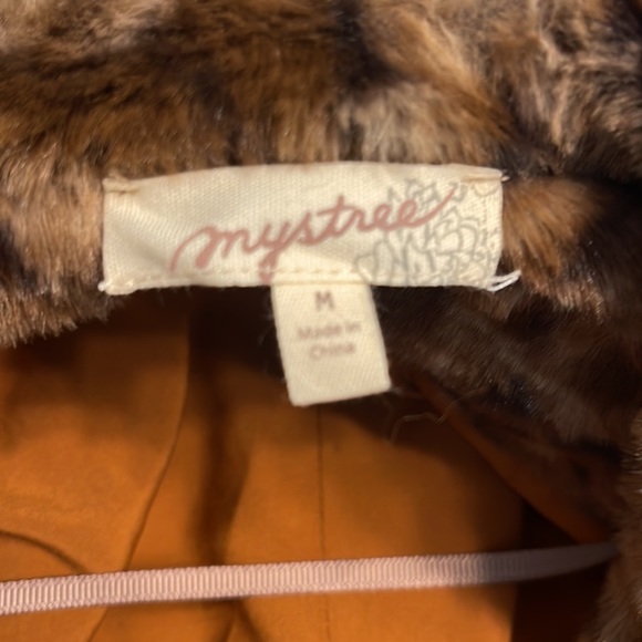 New Mystree brand faux fur animal print jacket size medium - Picture 5 of 6